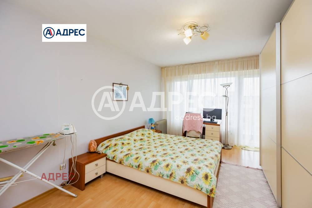 Продава 3-СТАЕН, гр. Варна, Цветен квартал
