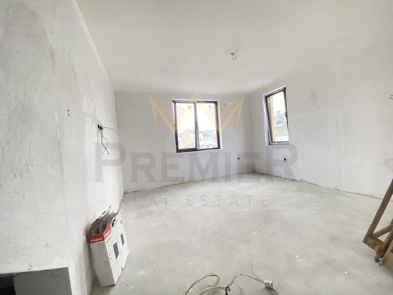 Продава МНОГОСТАЕН, гр. Варна, Лятно кино Тракия, снимка 3 - Апартаменти - 53869559