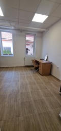 Продава  Магазин град Плевен , Идеален център , 29 кв.м | 38782862 - изображение [4]