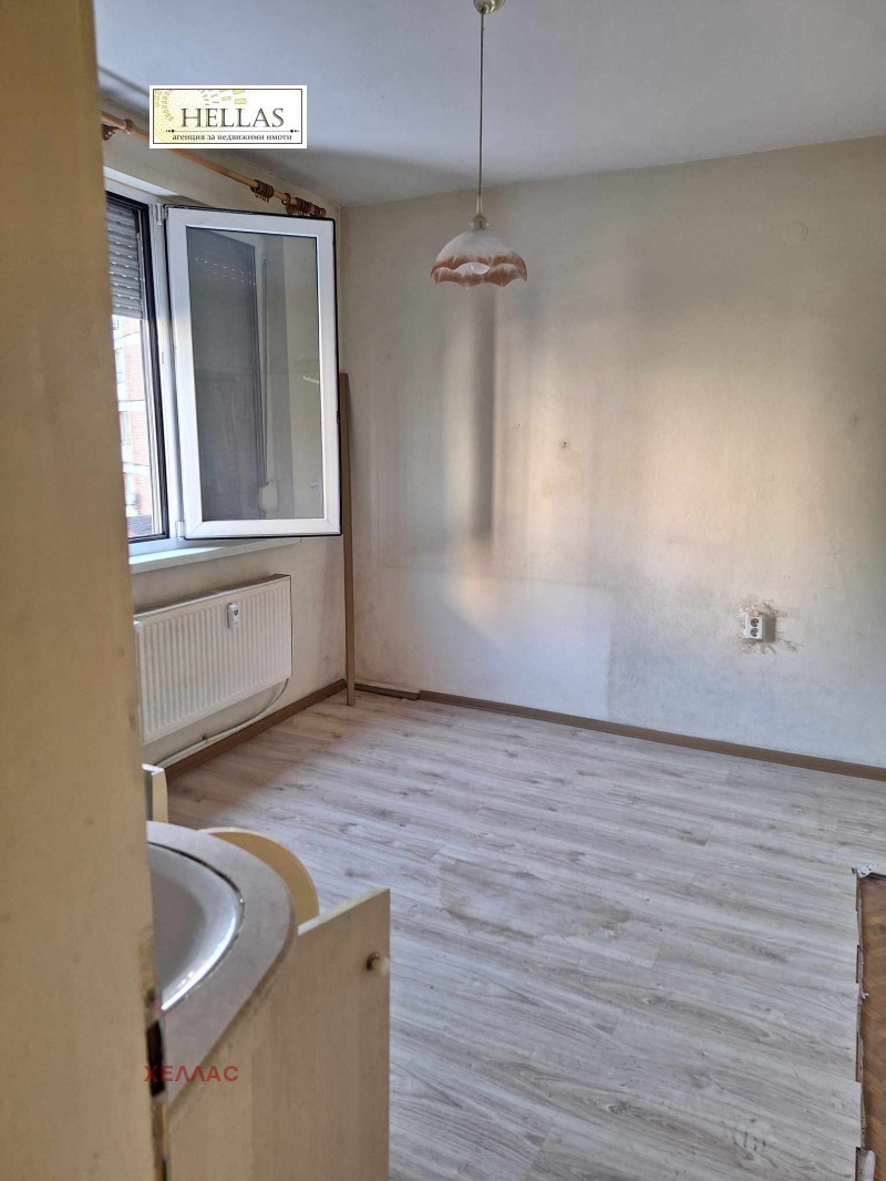 Продава  1-стаен град Русе , Широк център , 35 кв.м | 82279847