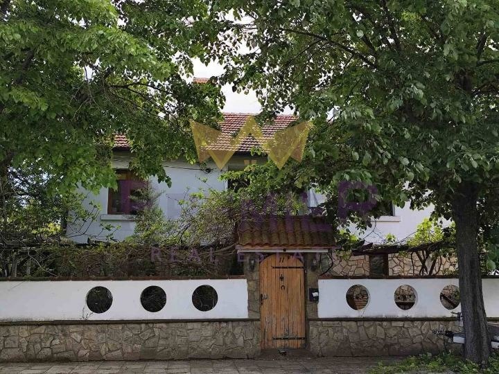 Продава КЪЩА, с. Порой, област Бургас, снимка 14 - Къщи - 53044596