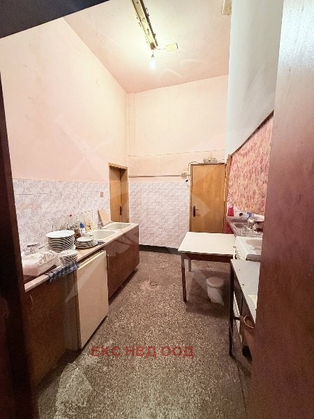 Продава МАГАЗИН, с. Главатар, област Пловдив, снимка 5 - Магазини - 52709260