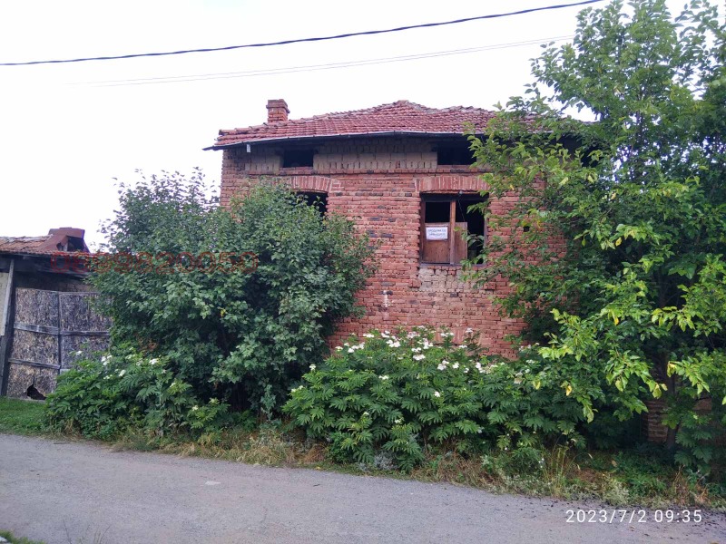 Продава КЪЩА в област Стара Загора, с. Юлиево - 175 кв.м / 23 008.13 € » 45 000 лв.