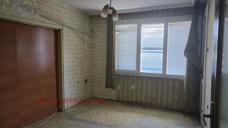 À venda  Mais de 3 quartos Stara Zagora , Centar , 106 m² | 63534336 - imagem [4]