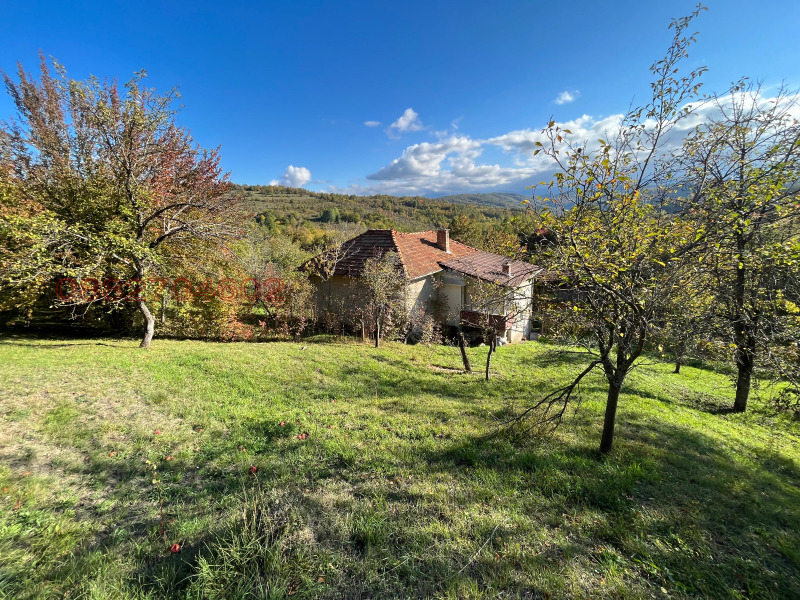 Продава КЪЩА, гр. Тетевен, област Ловеч, снимка 6 - Къщи - 52770457