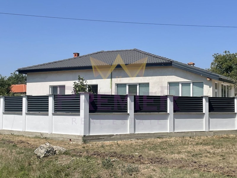 Продава  Къща област Добрич , с. Гурково , 110 кв.м | 49272305