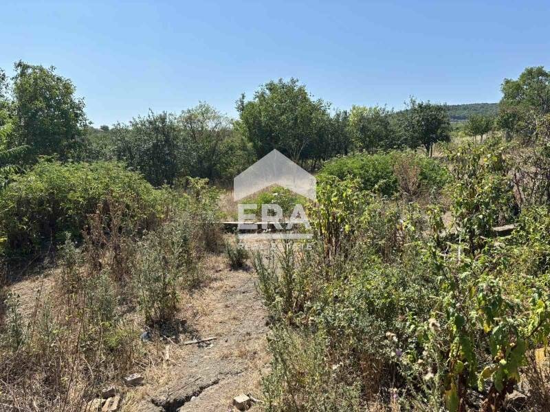 Продава ПАРЦЕЛ, област Варна, с. Комарево • 19900 € / 38921.02 лв. • 42460963 1