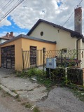 Продава  Къща град Перник , Изток , 162 кв.м | 28422473 - изображение [2]