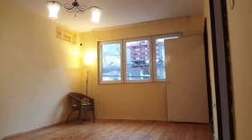 Продава етаж от къща град София Редута - [1] 