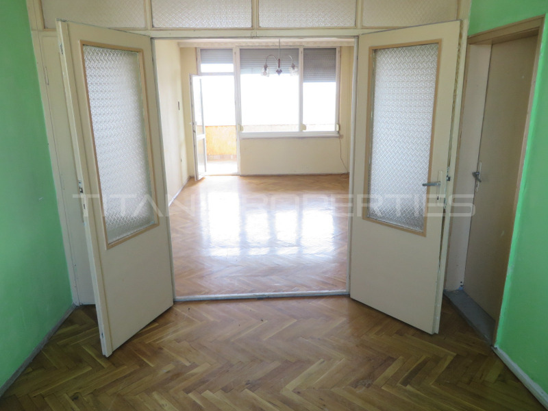 Продава  3-стаен град Пловдив , Въстанически , 107 кв.м | 57971126 - изображение [2]