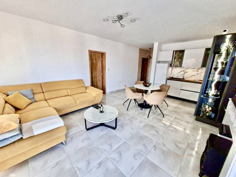 Продава 3-СТАЕН, гр. Свети Влас, област Бургас, снимка 2 - Апартаменти - 52800346