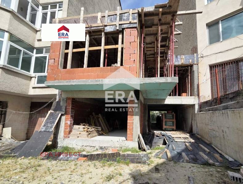 Продава 3-СТАЕН, гр. Благоевград, Широк център, снимка 2 - Апартаменти - 54787831