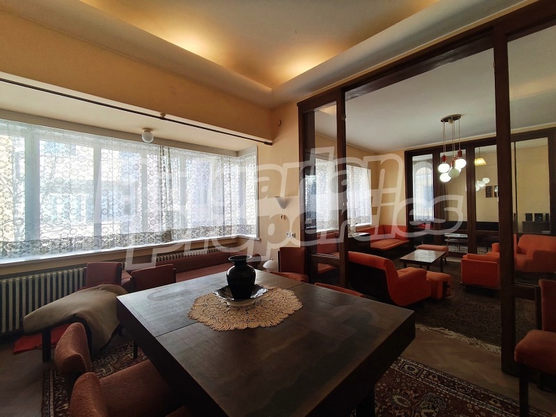 Продава 4-СТАЕН, гр. Габрово, Център, снимка 2 - Апартаменти - 53084405