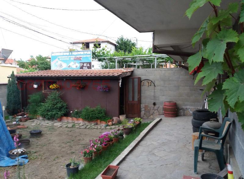 Продава КЪЩА, гр. Айтос, област Бургас, снимка 2 - Къщи - 52780534