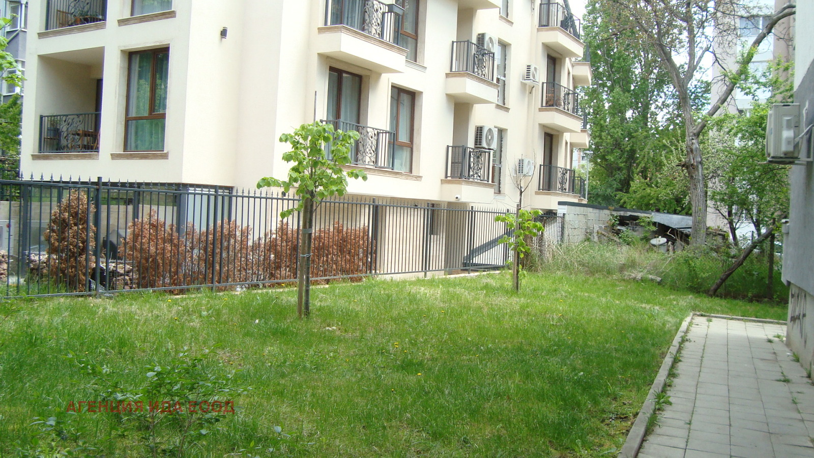 Продава 2-СТАЕН, гр. София, Изток, снимка 2 - Апартаменти - 54391311