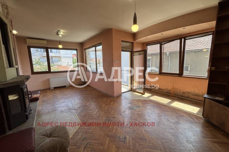 Продава МНОГОСТАЕН в град Хасково, Училищни - 147 кв.м / 149 000 € » 291 418.67 лв., АДРЕС НЕДВИЖИМИ ИМОТИ - ХАСКОВО