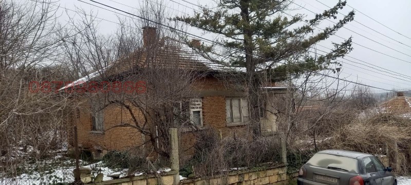 Продава КЪЩА, с. Караманово, област Русе