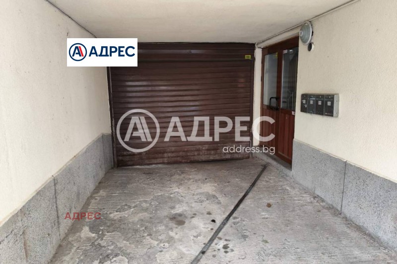 Προς πώληση  Γκαράζ Βαρνα , ΤΣενταρ , 15 τ.μ | 42343164