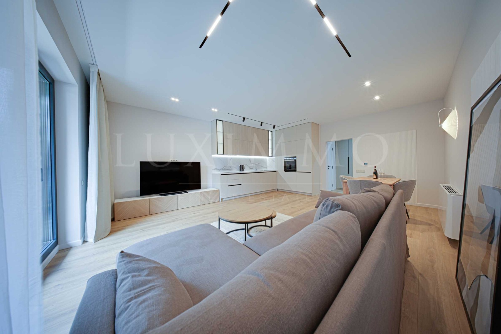 Продава 3-СТАЕН, гр. София, Лозенец, снимка 2 - Апартаменти - 54254132