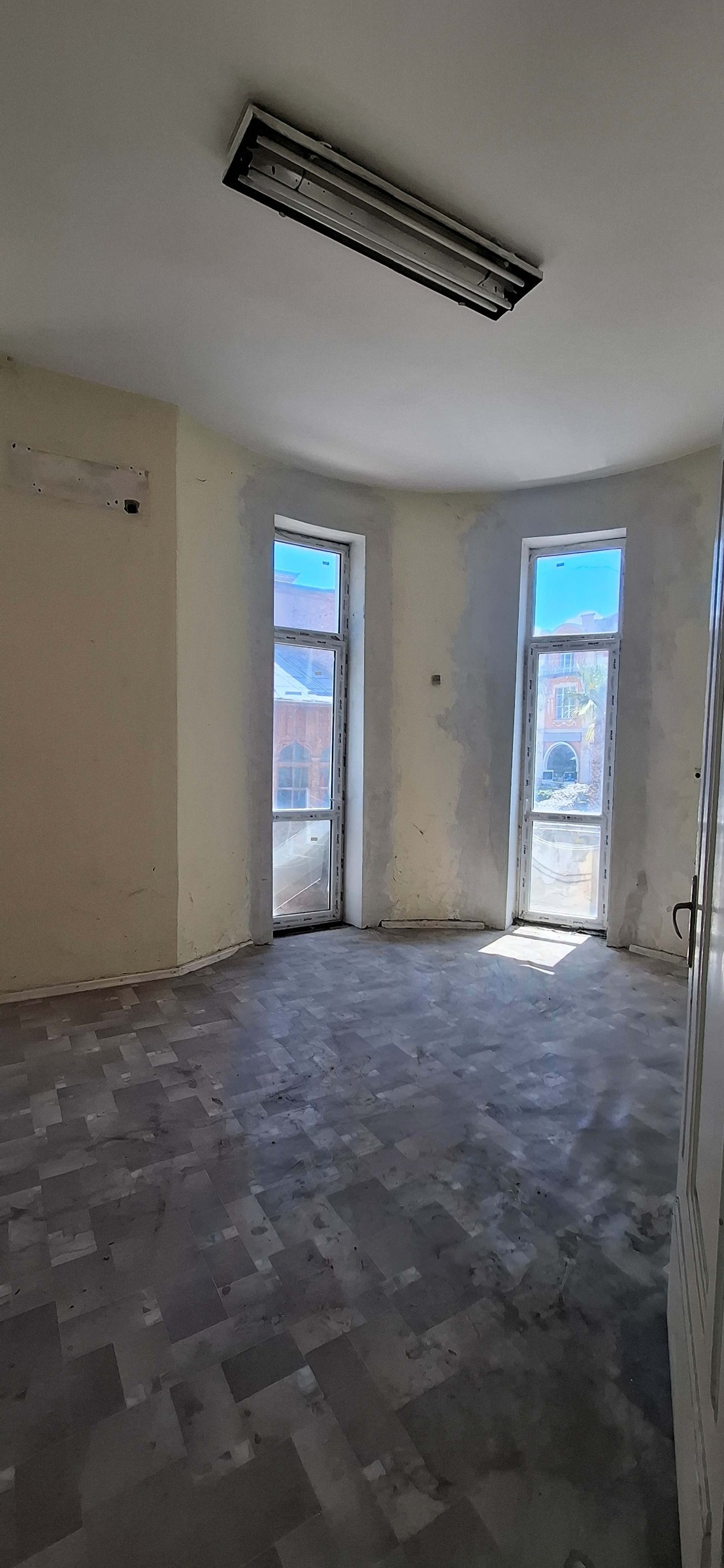 Продава ОФИС, гр. Пловдив, Център, снимка 6 - Офиси - 54922674