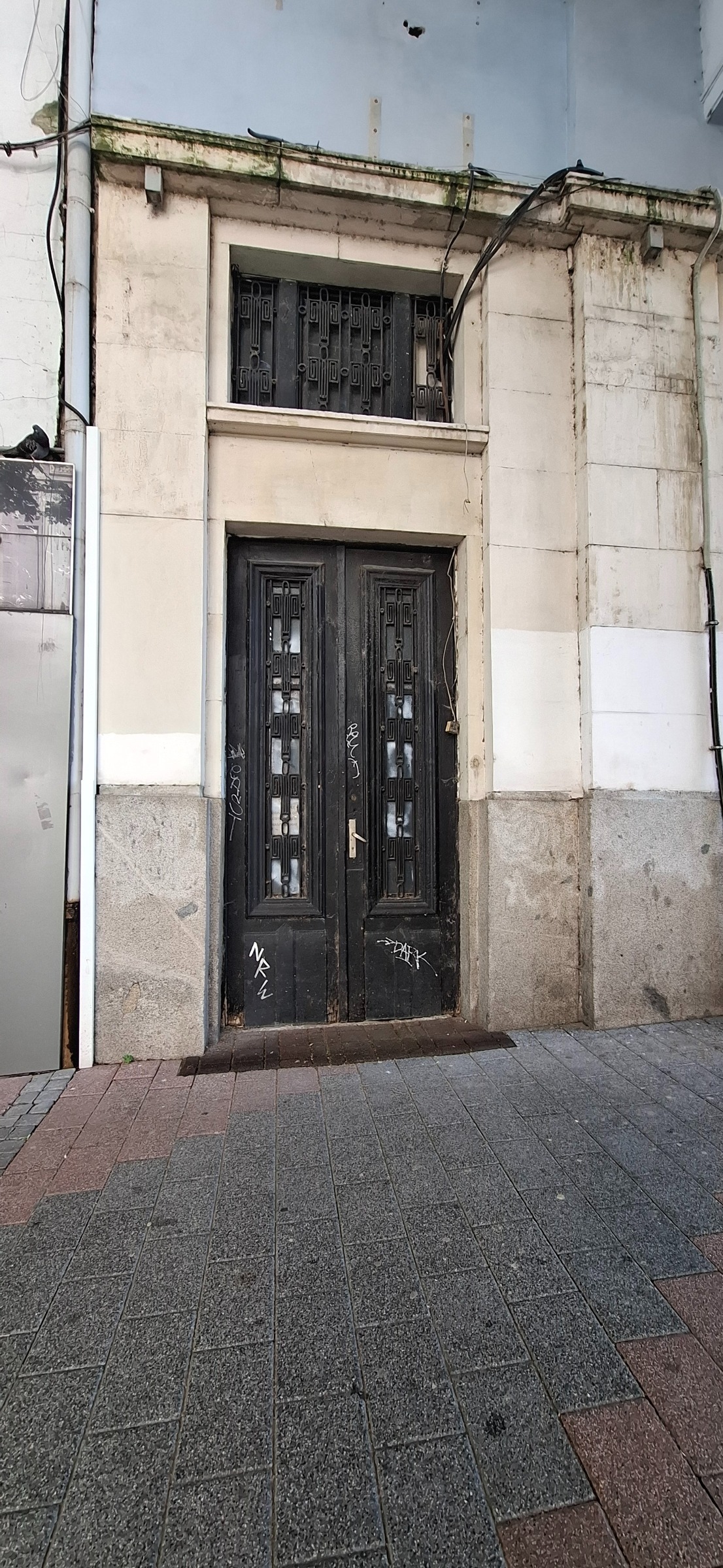 Продава ОФИС, гр. Пловдив, Център, снимка 2 - Офиси - 54922674