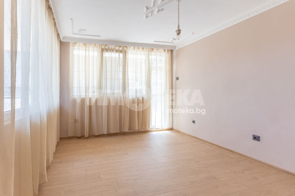 Продава ЕТАЖ ОТ КЪЩА, гр. Варна, Аспарухово, снимка 11 - Етаж от къща - 55259654