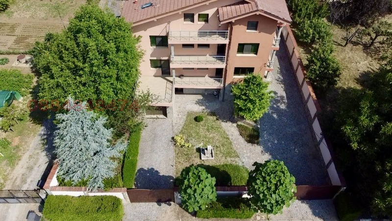 Продава  Къща област Плевен , с. Гривица , 440 кв.м | 93193321