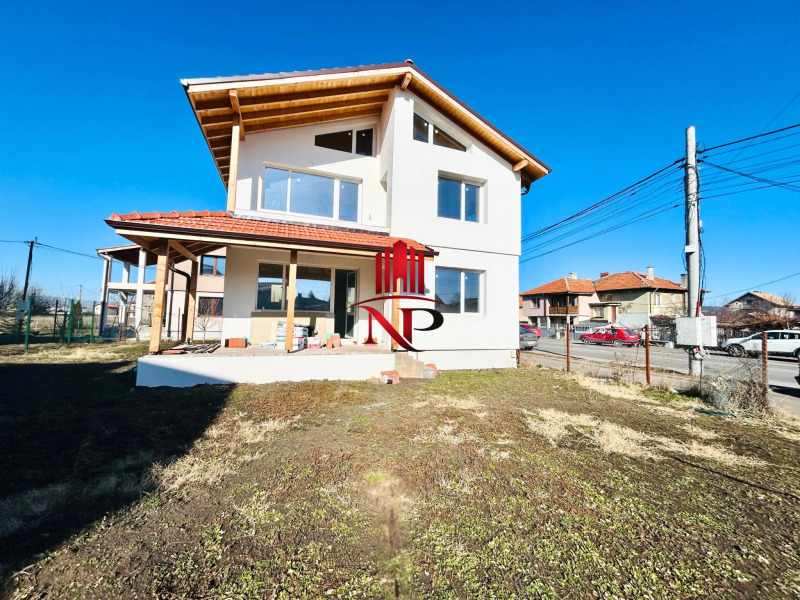 Продава КЪЩА, гр. Костинброд, област София област