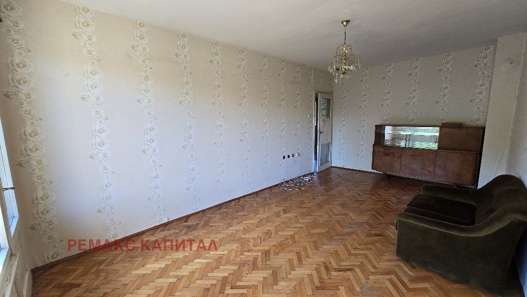 Продава 3-СТАЕН, гр. София, Банишора, снимка 2 - Апартаменти - 54752591