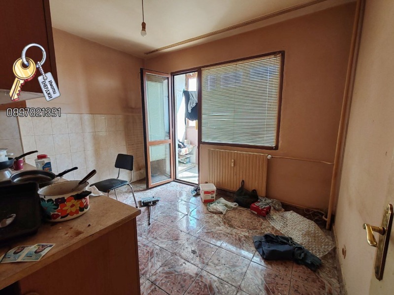 Продава  1-стаен град Плевен , Широк център , 51 кв.м | 38633229 - изображение [6]