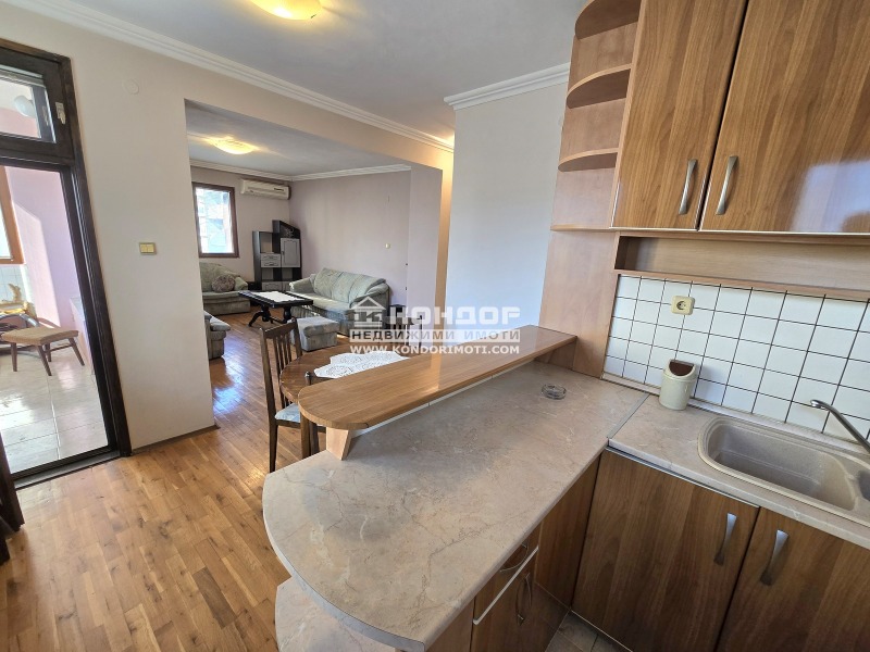 Продава  3-стаен град Пловдив , Въстанически , 98 кв.м | 65685325 - изображение [2]