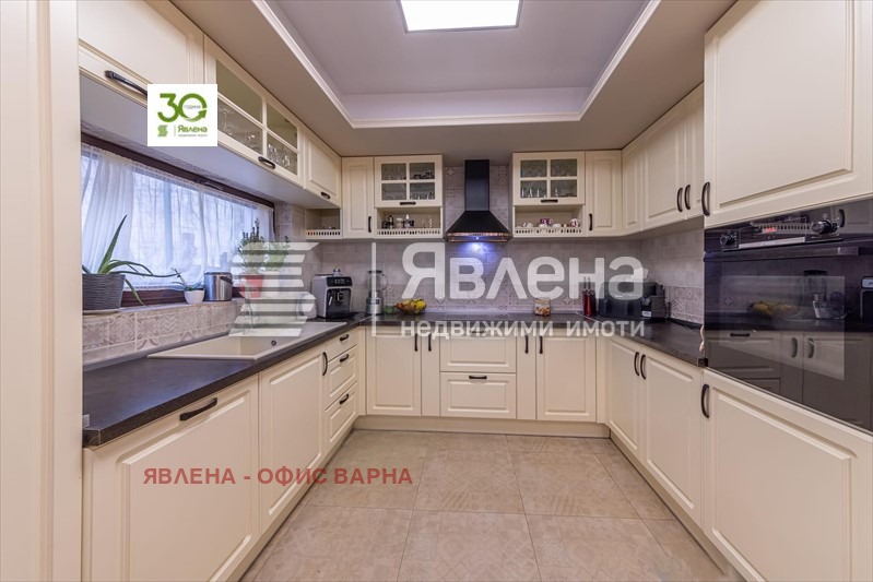 Продава КЪЩА, гр. Варна, м-т Манастирски рид, снимка 10 - Къщи - 53026441