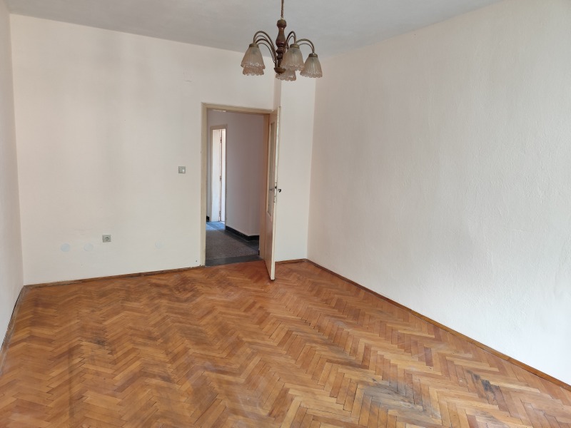 Продава  2-стаен град Стара Загора , Център , 60 кв.м | 93067530 - изображение [11]