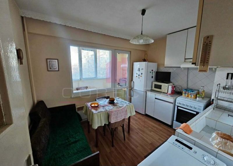 Продава 3-СТАЕН, гр. Русе, Чародейка - Юг