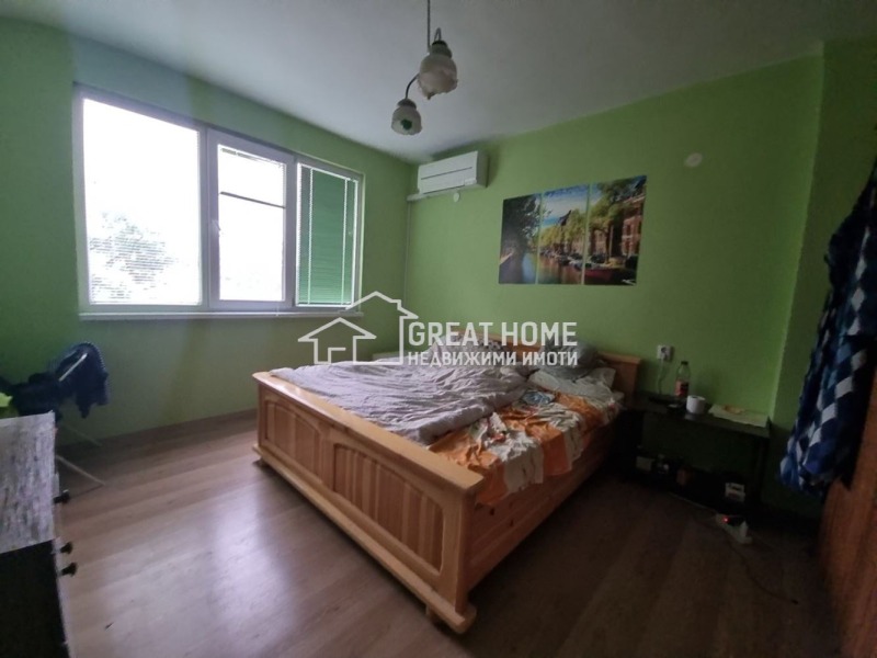 De vânzare  3 dormitoare Târgoviște , Țentâr , 111 mp | 14063850