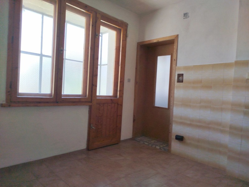 Продава КЪЩА, гр. Бяла, област Русе, снимка 4 - Къщи - 53536420