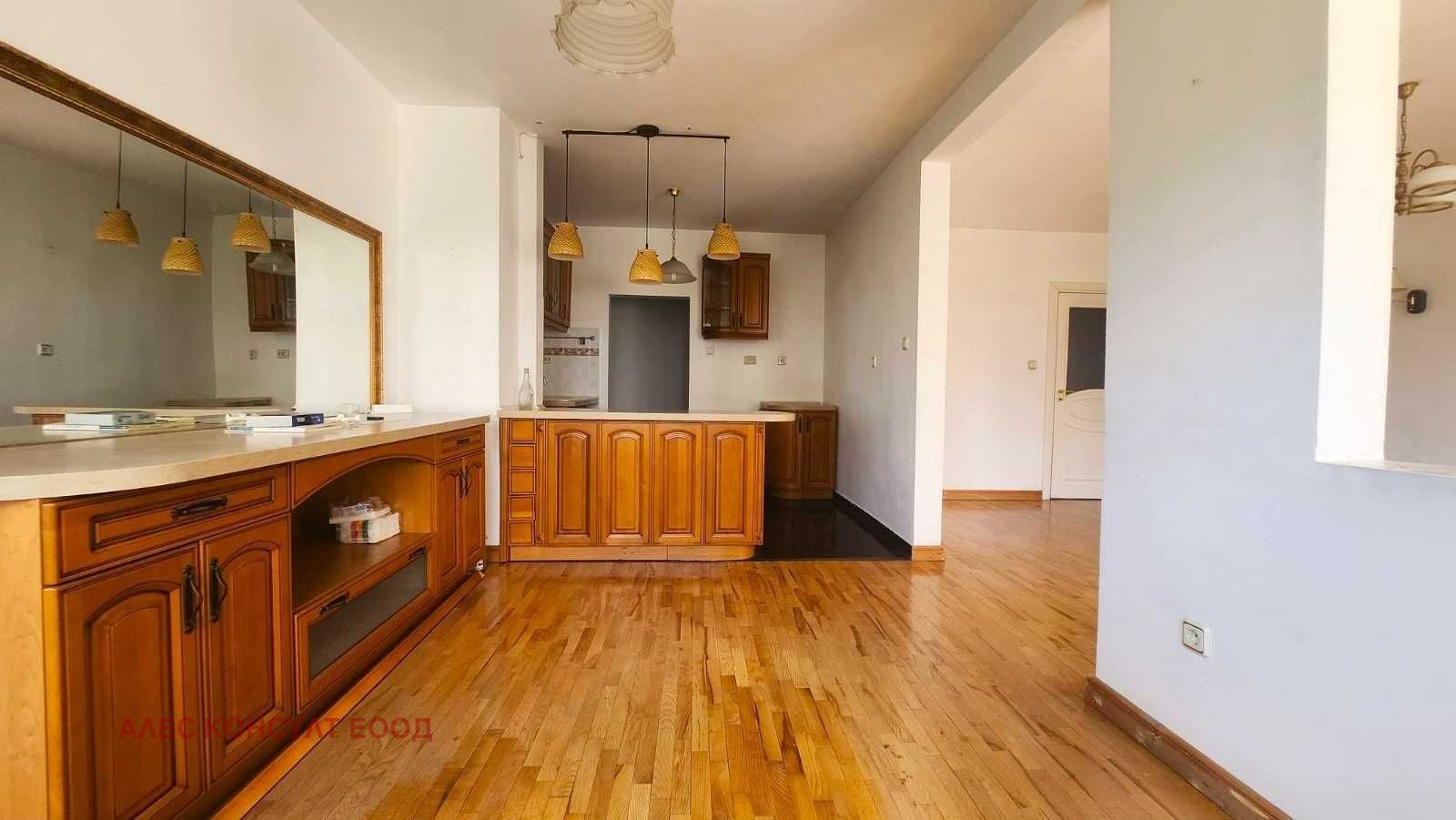 Продава 3-СТАЕН, гр. София, Лагера, снимка 4 - Апартаменти - 56575178