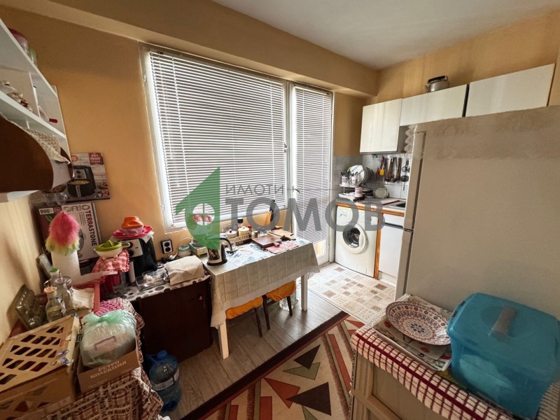 Продава  2-стаен град Шумен , Боян Българанов 1 , 60 кв.м | 69402750 - изображение [3]