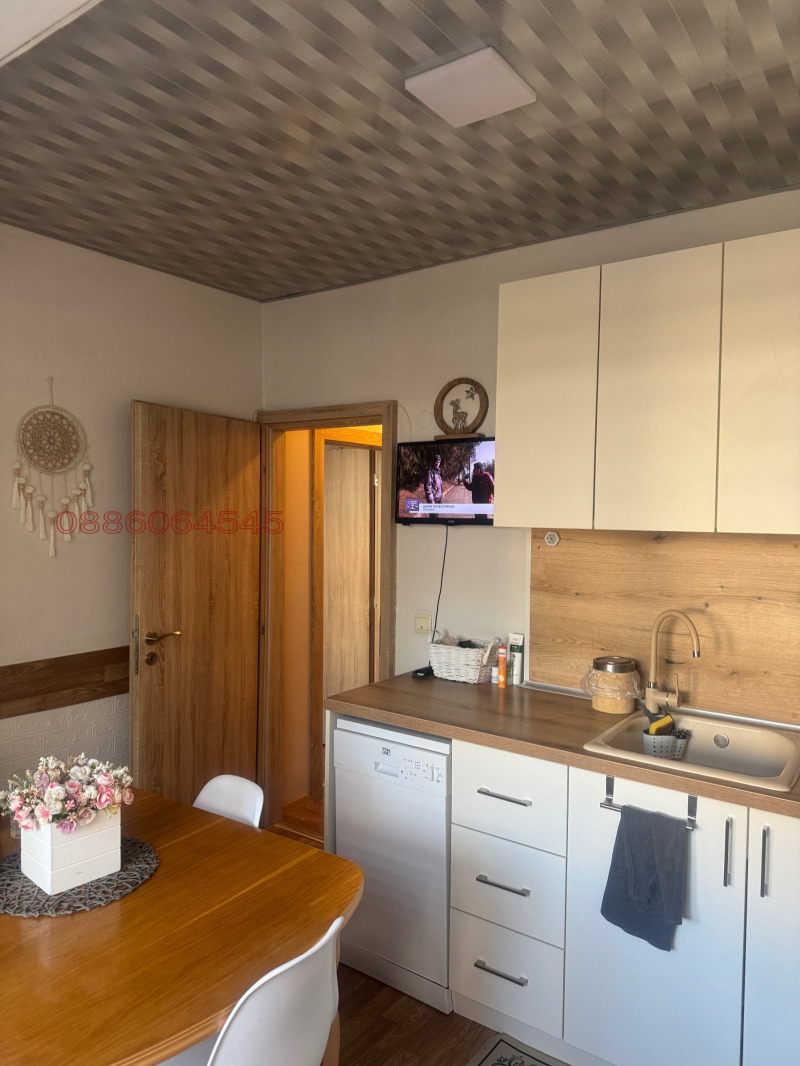 Продава 2-СТАЕН, гр. Ловеч, Широк център, снимка 12 - Апартаменти - 52784179