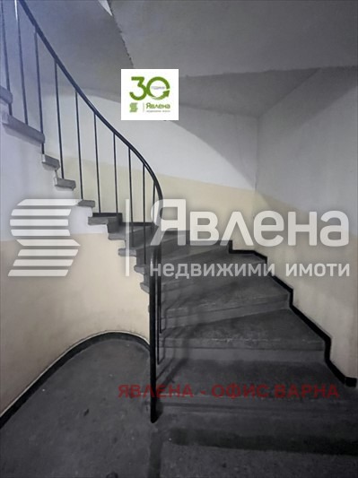 Продава 2-СТАЕН, гр. Варна, Окръжна болница-Генерали, снимка 13 - Апартаменти - 53278010