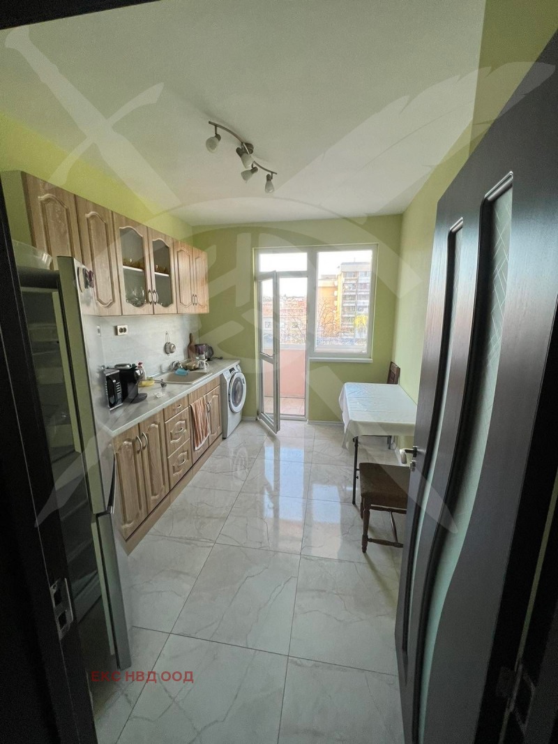 For Sale  3+ bedroom Plovdiv , Kamenitsa 2 , 96 sq.m | 60360609 - image [3]