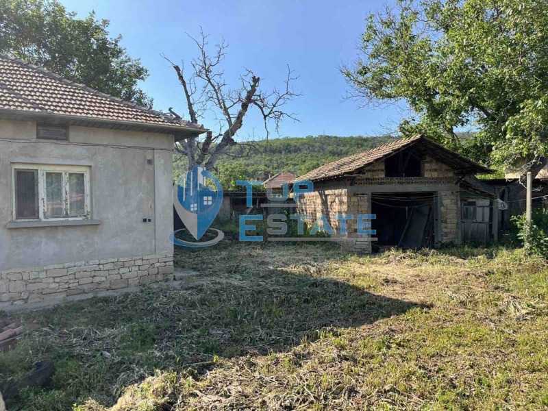 Продава КЪЩА, с. Драганово, област Велико Търново