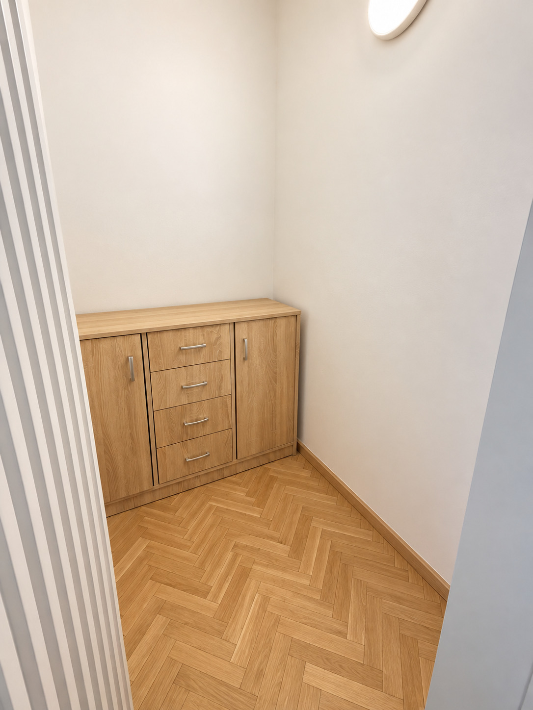 Продава 3-СТАЕН, гр. София, Център, снимка 4 - Апартаменти - 56219329
