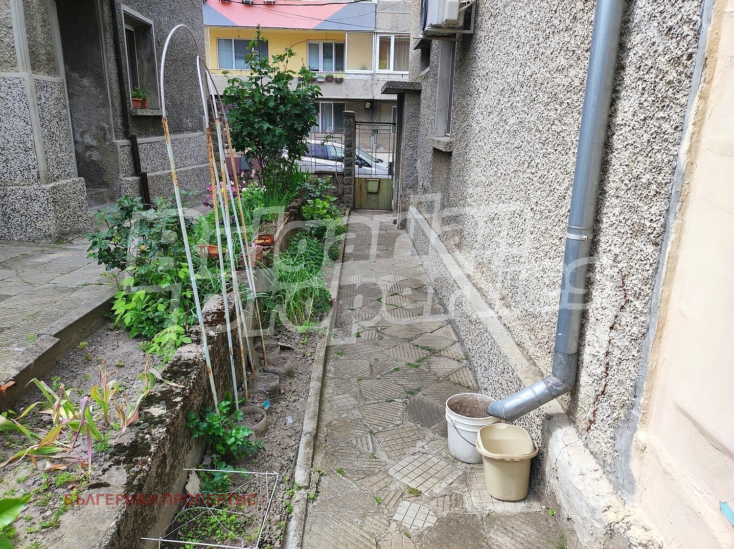 Продава ЕТАЖ ОТ КЪЩА, гр. Шумен, Център, снимка 13 - Етаж от къща - 54588523