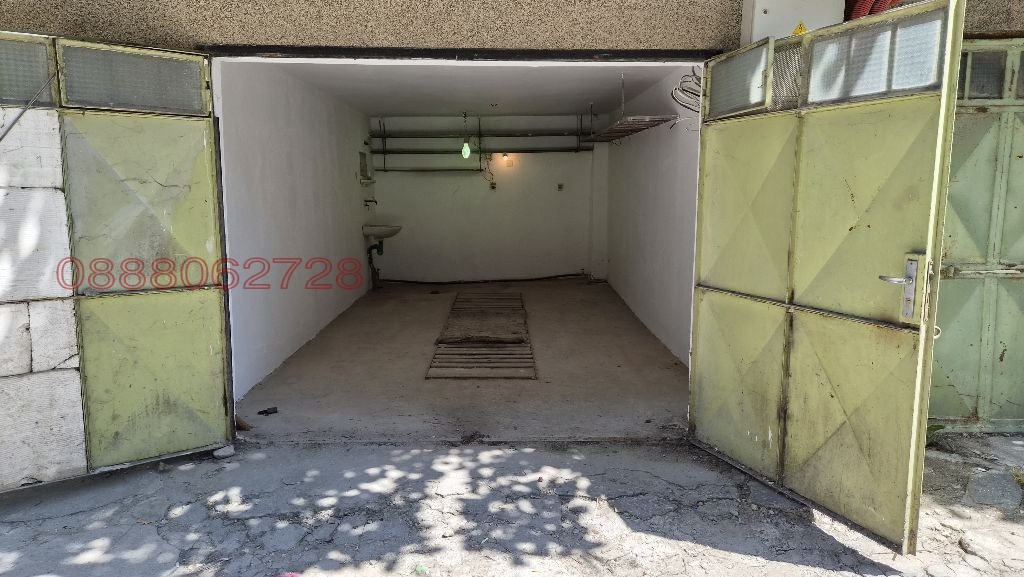 Продава ГАРАЖ, ПАРКОМЯСТО, гр. Варна, Левски 1, снимка 3 - Гаражи и паркоместа - 55568280