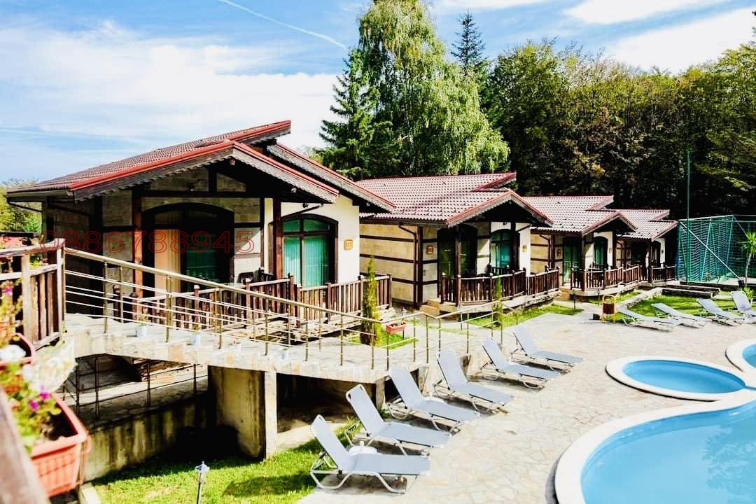 Продава ХОТЕЛ, с. Спанчевци, област Монтана, снимка 3 - Хотели - 54305025