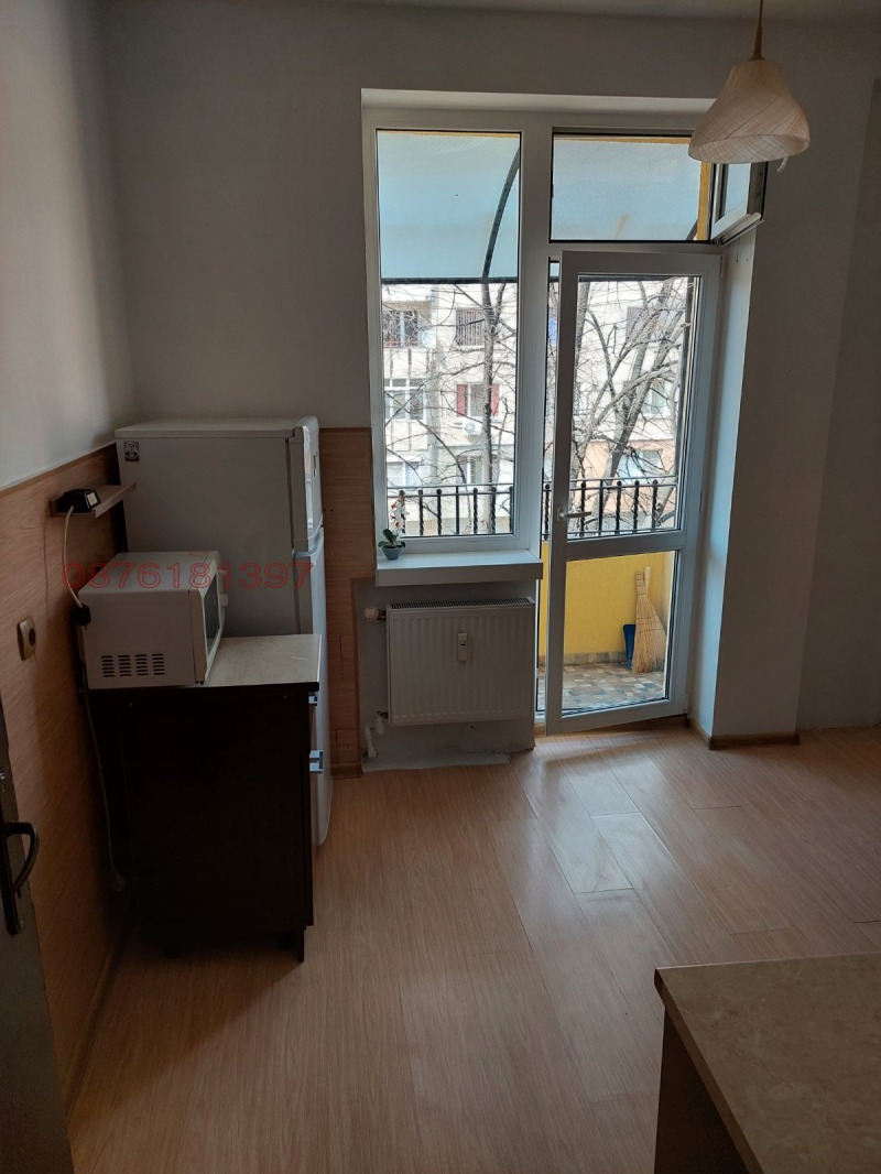 Продава  2-стаен град Перник , Мошино , 68 кв.м | 54146907 - изображение [5]