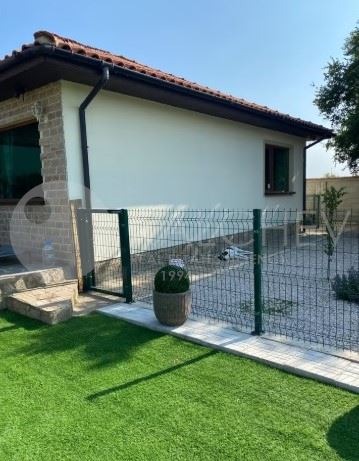 Продава КЪЩА, гр. Балчик, област Добрич, снимка 15 - Къщи - 53094033