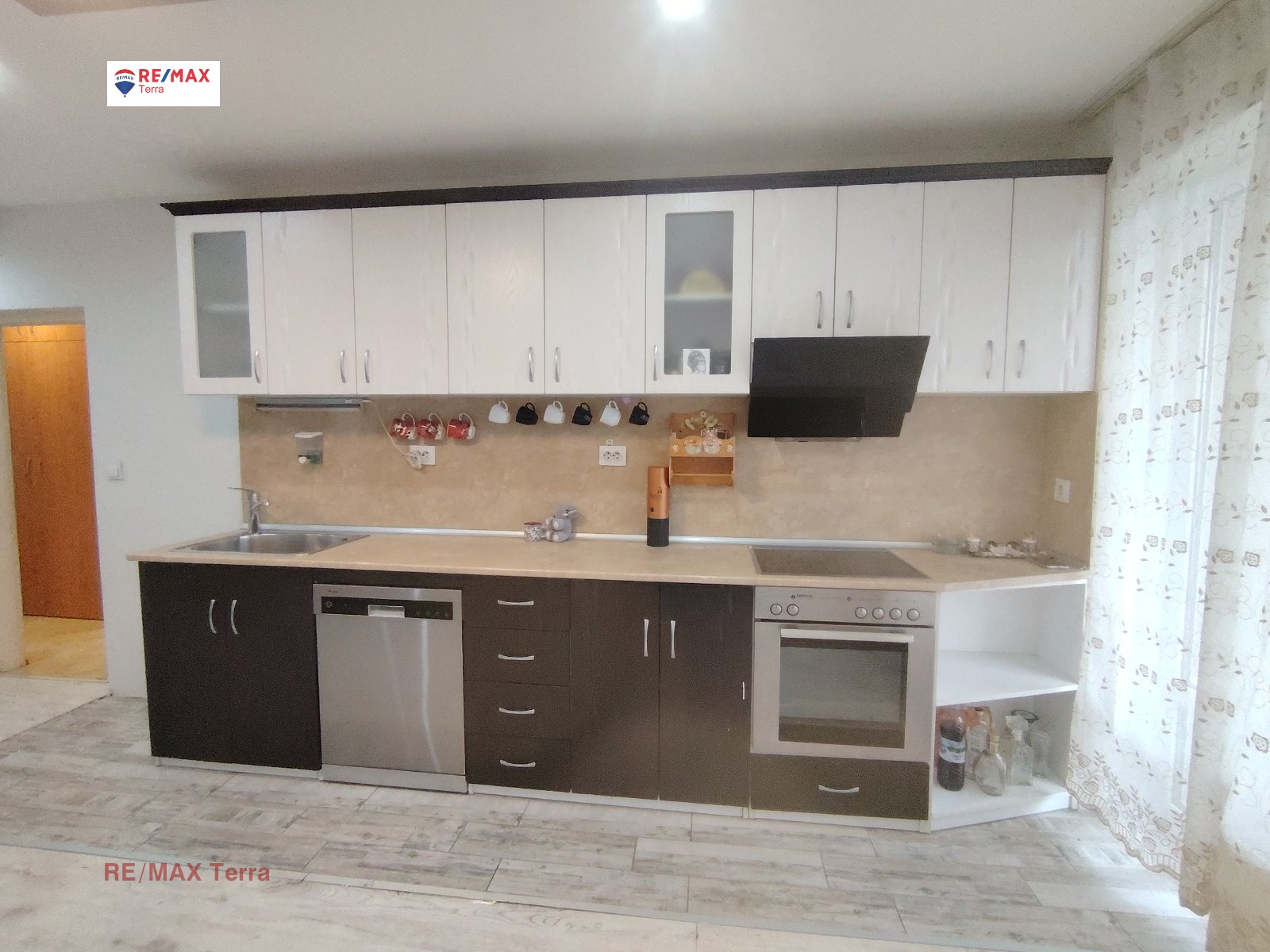 Продава 3-СТАЕН, гр. Плевен, Сторгозия, снимка 4 - Апартаменти - 54066042