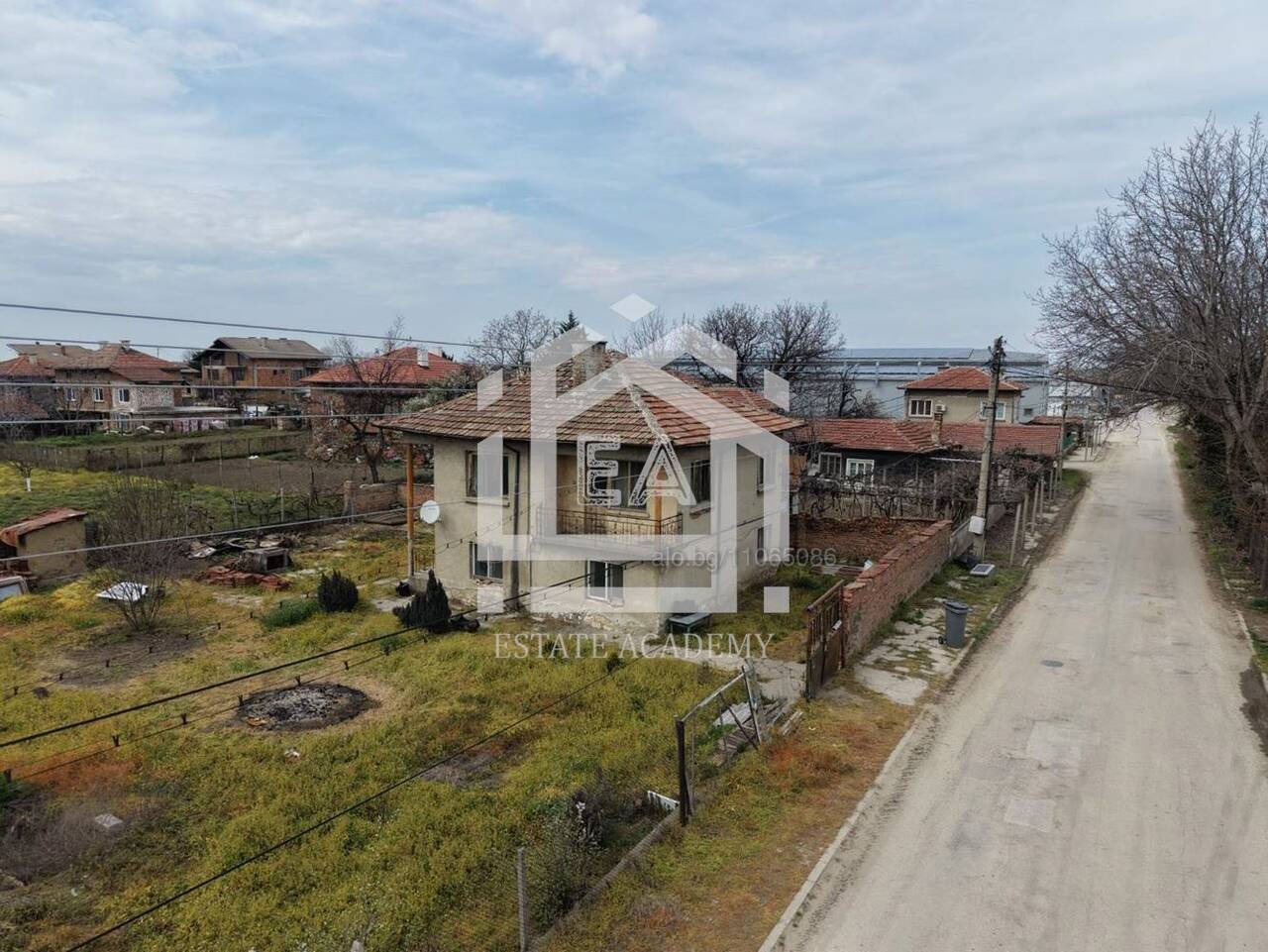 Продава КЪЩА, с. Кадиево, област Пловдив